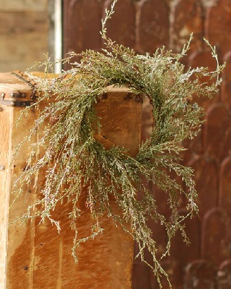 Candle Ring - Weeping Cedar 14', Snow