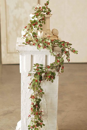 Garland - Holly with Berries 6'