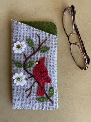 Gigi's Wool Patterns - Eyeglass Case Pattern - Cardinal - #EC3