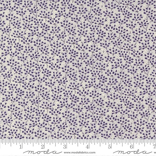 Moda - Garden Gatherings Shirtings - Ground Cover, Lavender/Purple