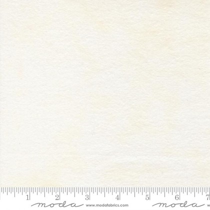 Moda - Gathering Basics Flannel - Primitive Muslin Solid, Cloud