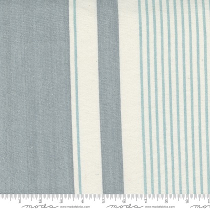 Moda - Lakeside Toweling - 18' Hemmed Edge Woven Stripe, Silver
