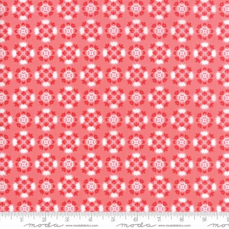 Moda - Mama's Cottage - Floral Wallpaper, Guava