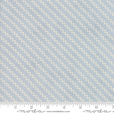 Moda - Marches De Noel - Diagonal Stripe, Frost