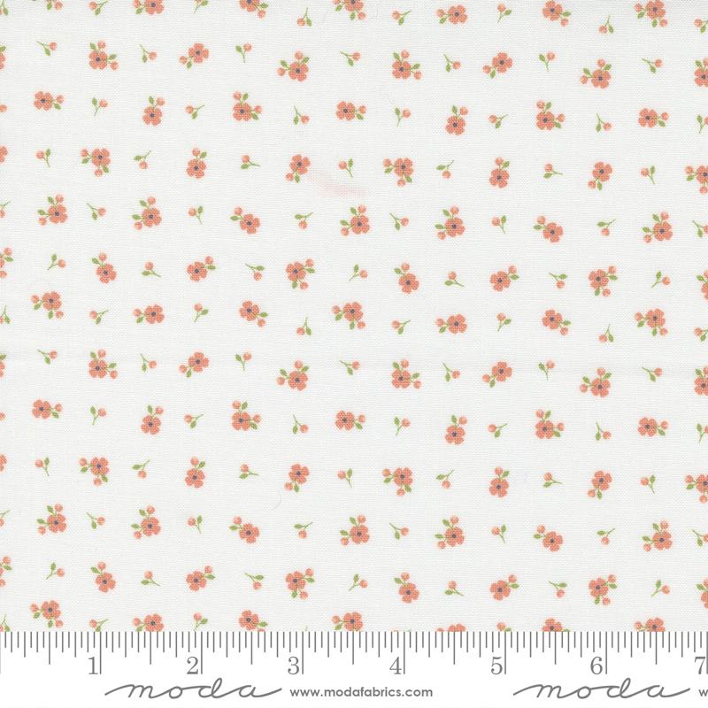 Moda - Peachy Keen - Pixie Ditsy, Off White