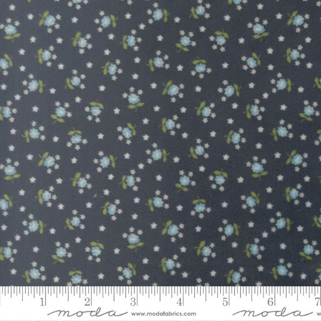 Moda - Quilting Cuddle - Nantucket Summer - Fairground Small Floral, Lake