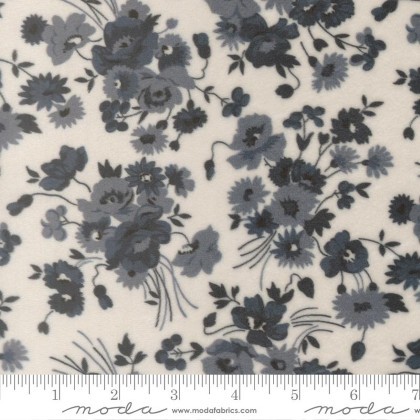 Moda - Quilting Cuddle - Nantucket Summer - Somerset Florals, Cream Navy