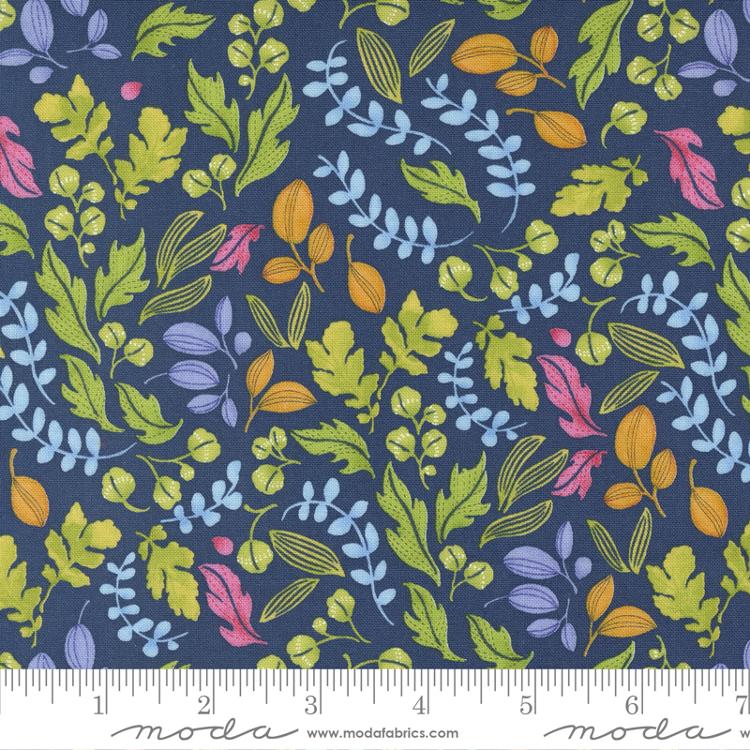 Moda - Wild Blossoms - Leafy Floral, Navy