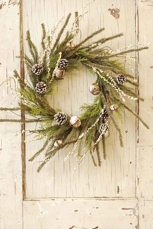 Wreath - Berry Bell Pine 22'